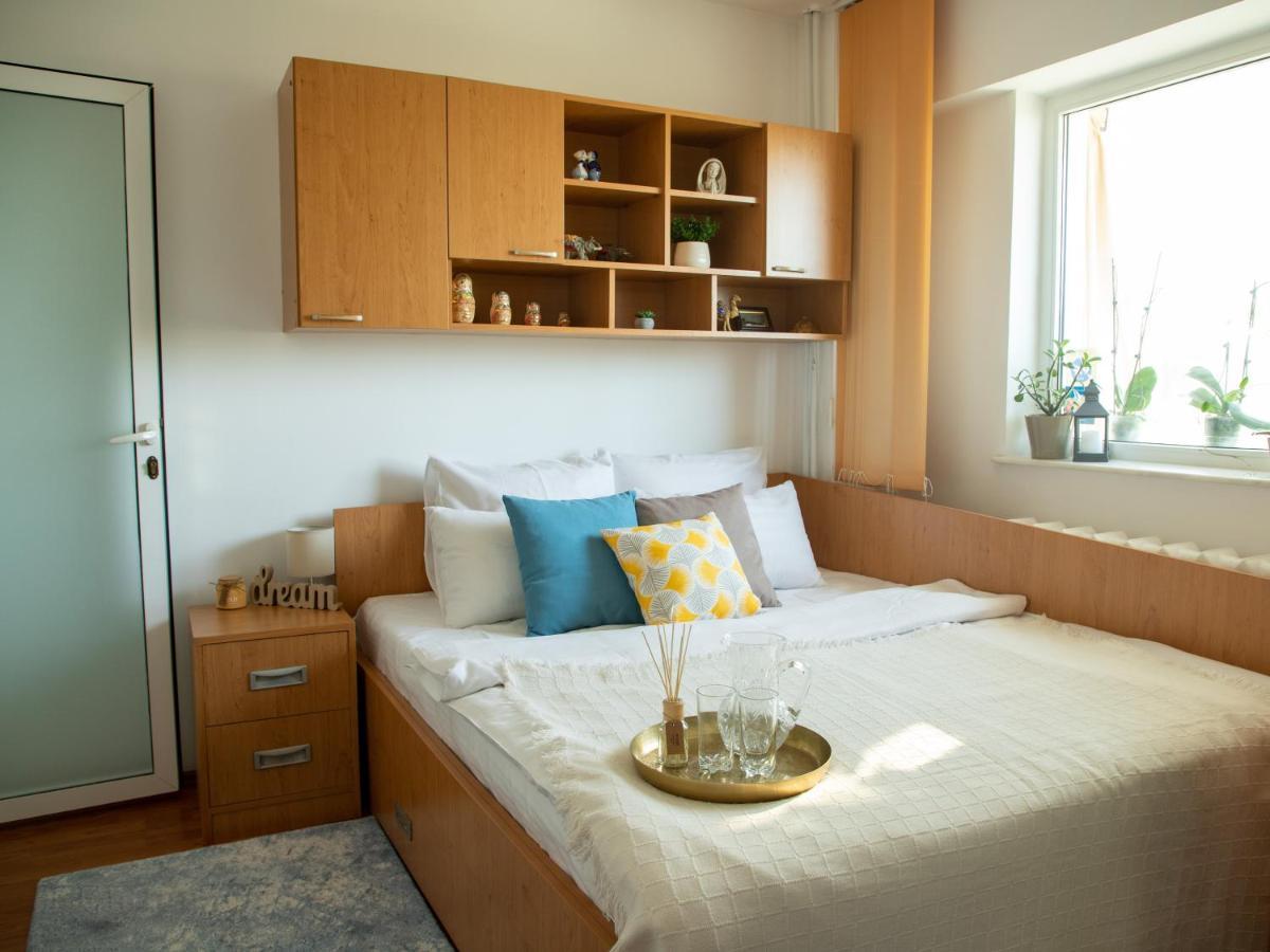 Marin Apartment Constanţa Exteriör bild